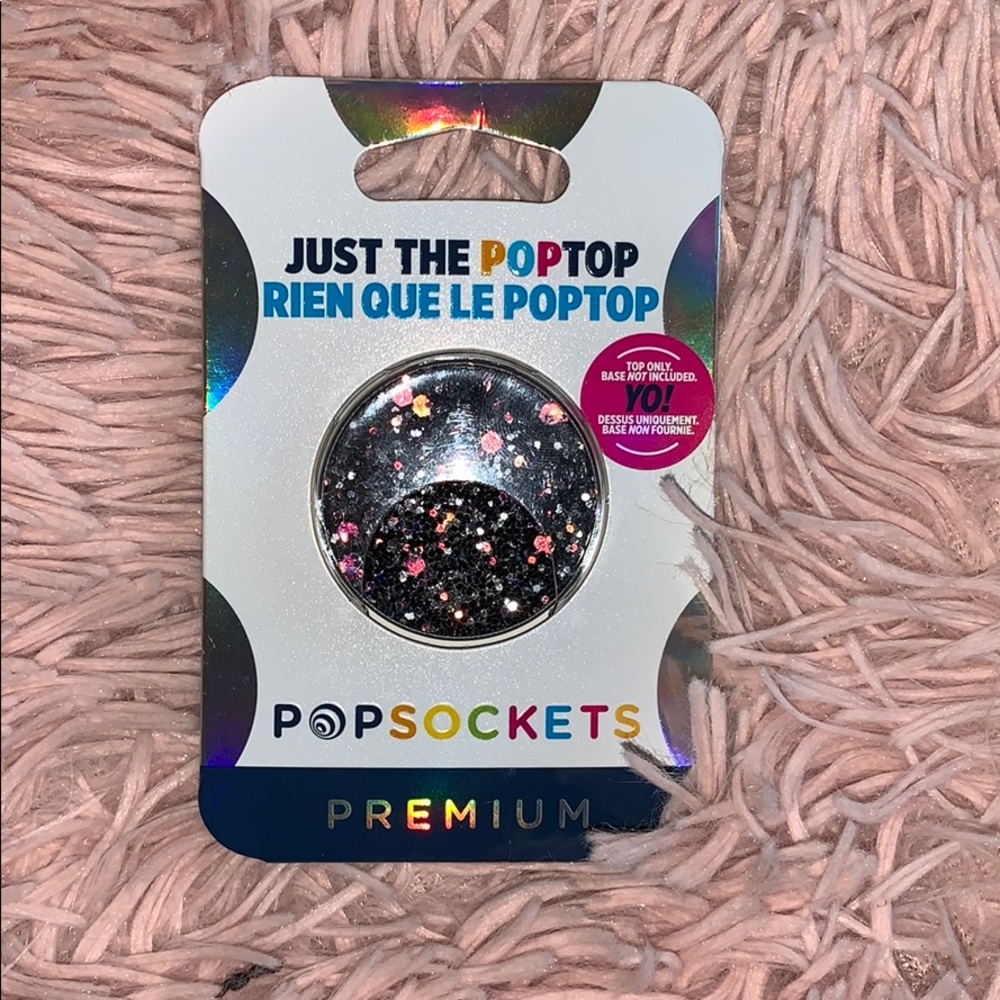 Super cute glitter pop socket!